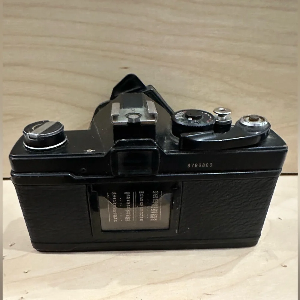 Vivitar XC-3 35mm Film Camera with 50mm F/1.8 & 135mm Lens Untested With Filter